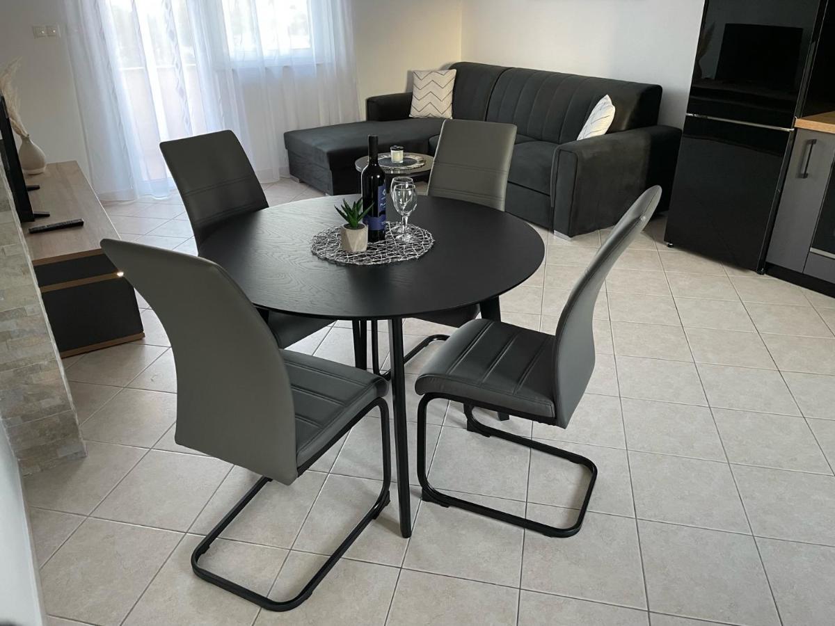 Apartments Elvira 克尔克 外观 照片