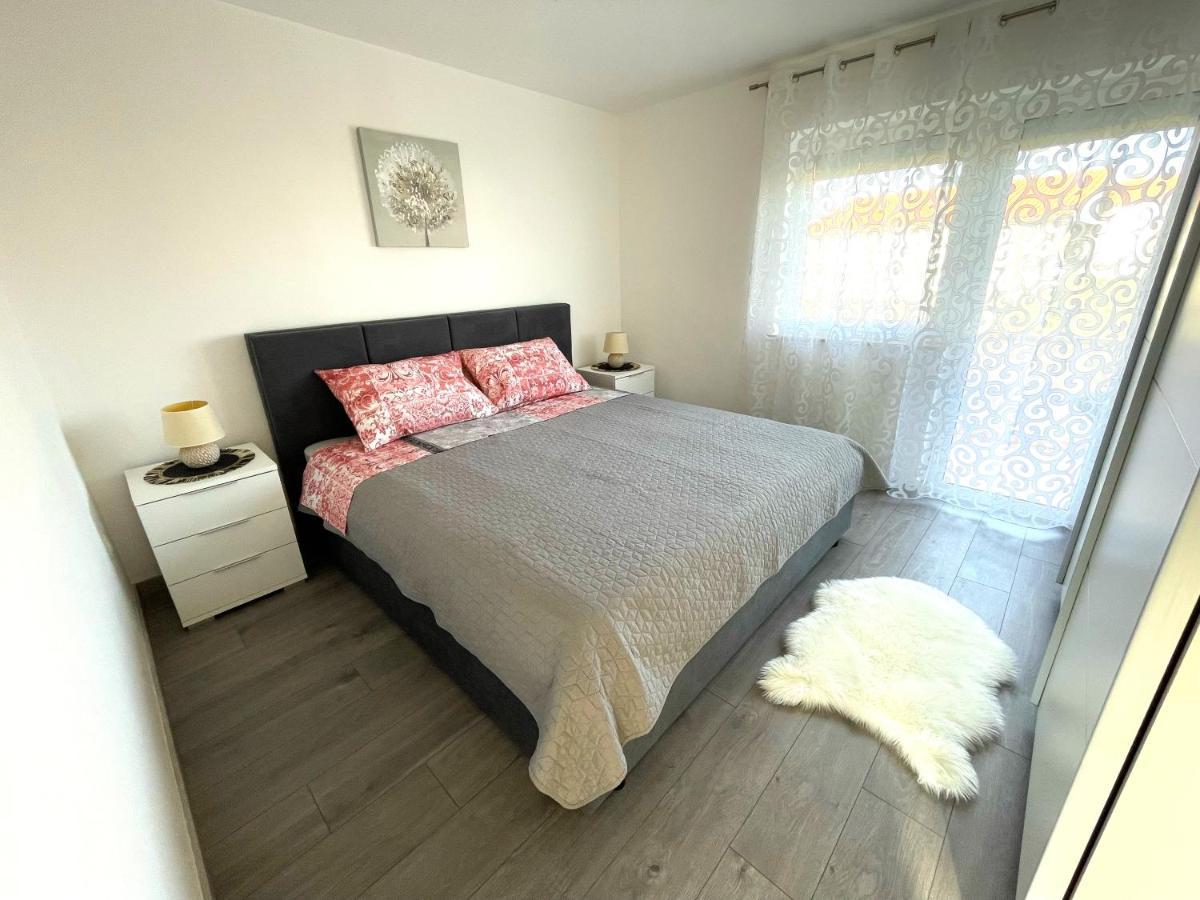 Apartments Elvira 克尔克 外观 照片