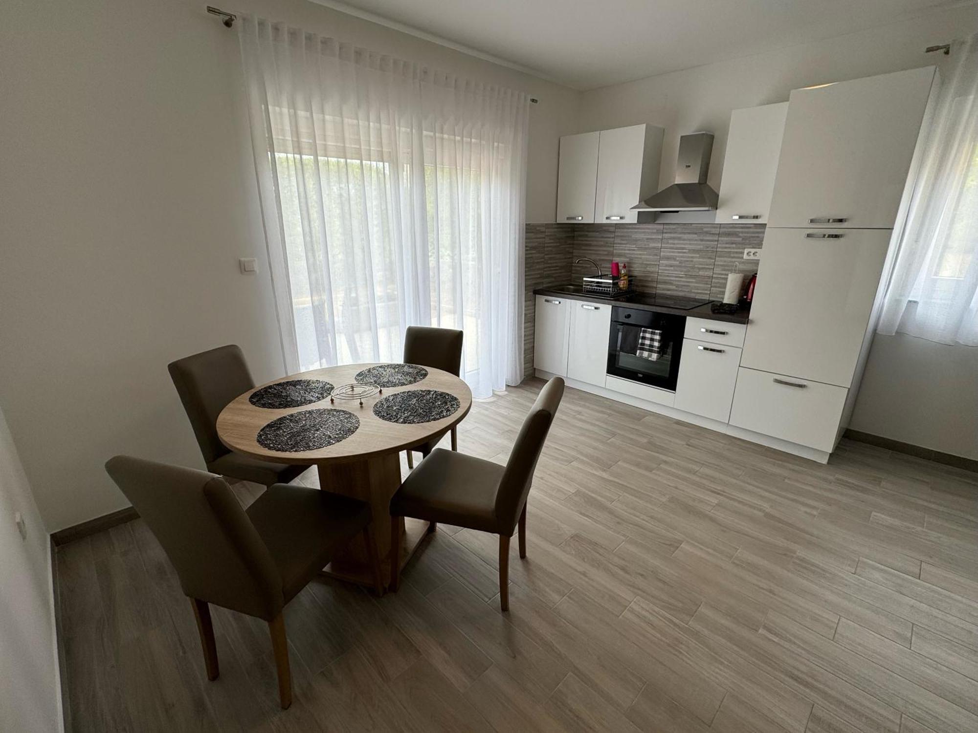 Apartments Elvira 克尔克 外观 照片
